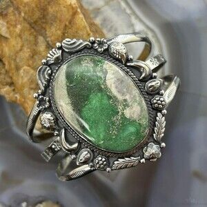 Sterling Silver Southwestern Style Large Oval Variscite Bracelet For Women